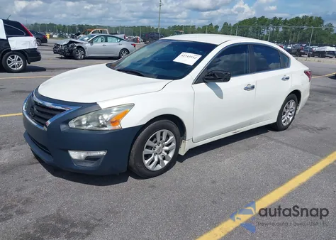 2015 Nissan Altima 2.5 S из США, поврежденный, VIN 1N4AL3AP6FC165086